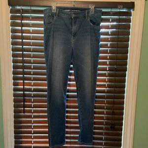 Old Navy Rockstar 24/7 Jeggings Medium Wash